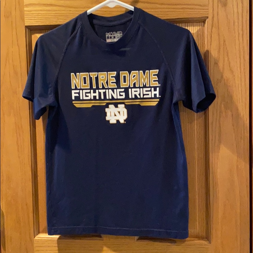 Notre Dame “fighting Irish,” UA sport shirt 🍀